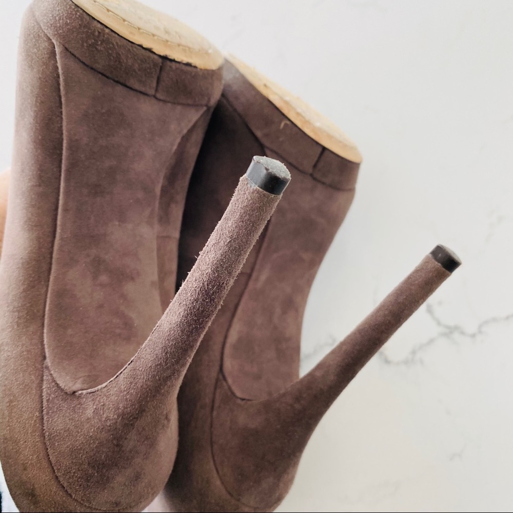 Brian Atwood Frederique Suede Pump - Picture 10 of 12